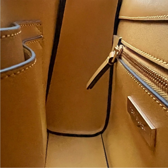 NWT Tory Burch Fleming in Napa Leather and Straw with embroidered floral detail - Picture 10 of 15